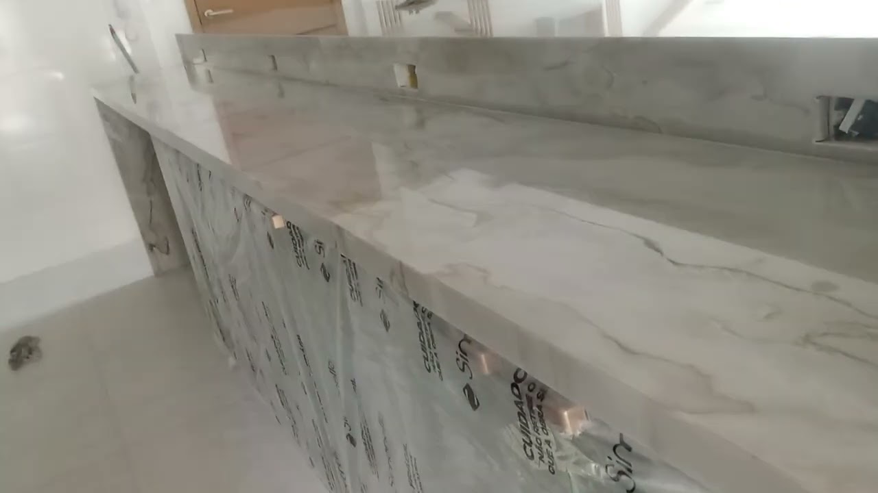 Cozinha com balcão americano