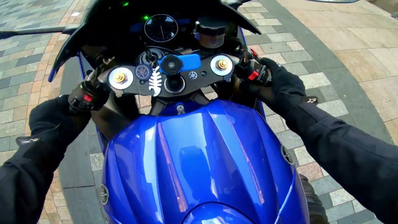 Can You Ride A SportsBike at 6'5"? - Yamaha R1 Tall Rider Review