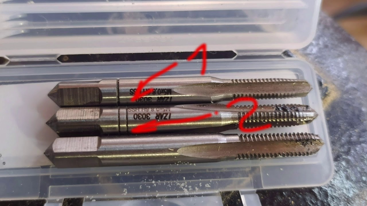 Gubia de torno con placas intercambiables casera.