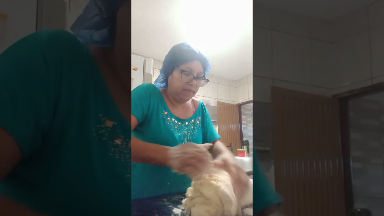 Preparando pão caseiro 
