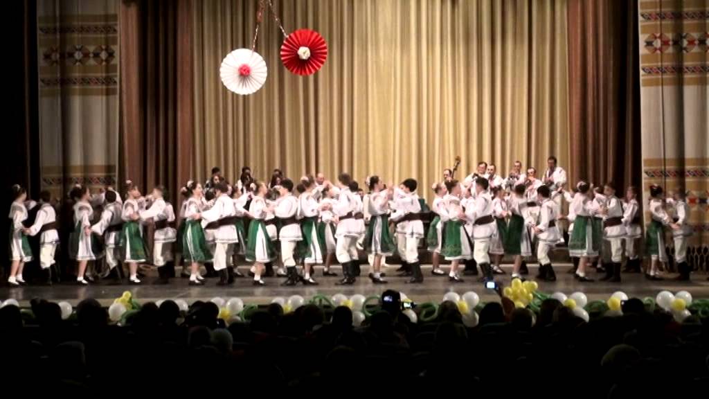 Ansamblul de muzica si dans popular "VINTULET" 2014