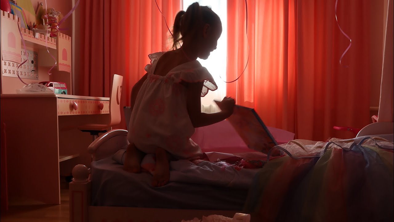 Распаковка подарков на день рождения| Hatchimals| Barbie| кукольный домик для барби| Эльза