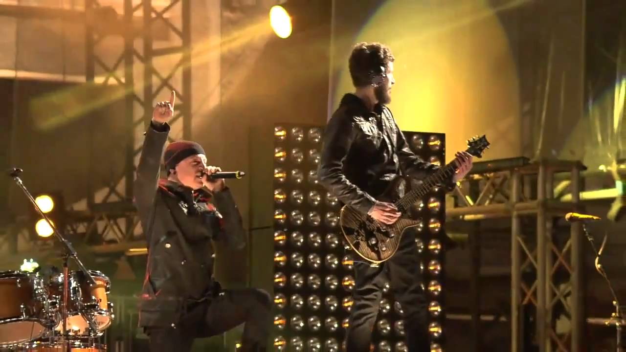 Linkin Park - Papercut (Live in Madrid 2010) [HD]