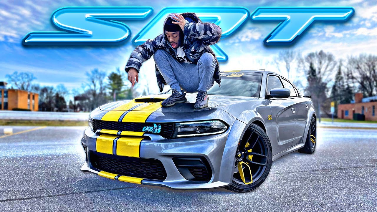 Установка фирменной светодиодной накладки на решетку радиатора Dodge Charger Scatpack…