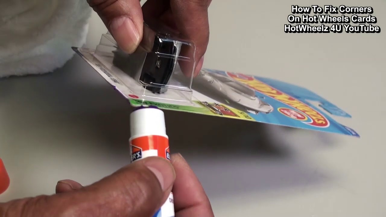 How To Easily REPAIR Hot Wheels Card Corners & Edges No Mess Original HotWheelz4U YouTube
