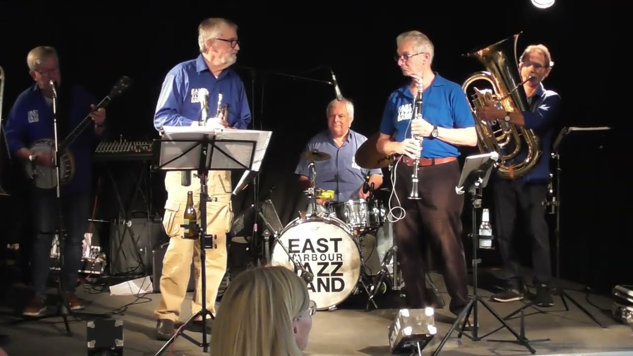 East Harbour jazz band spiller Shine på Skovsgaard  hotel 16.11.2024