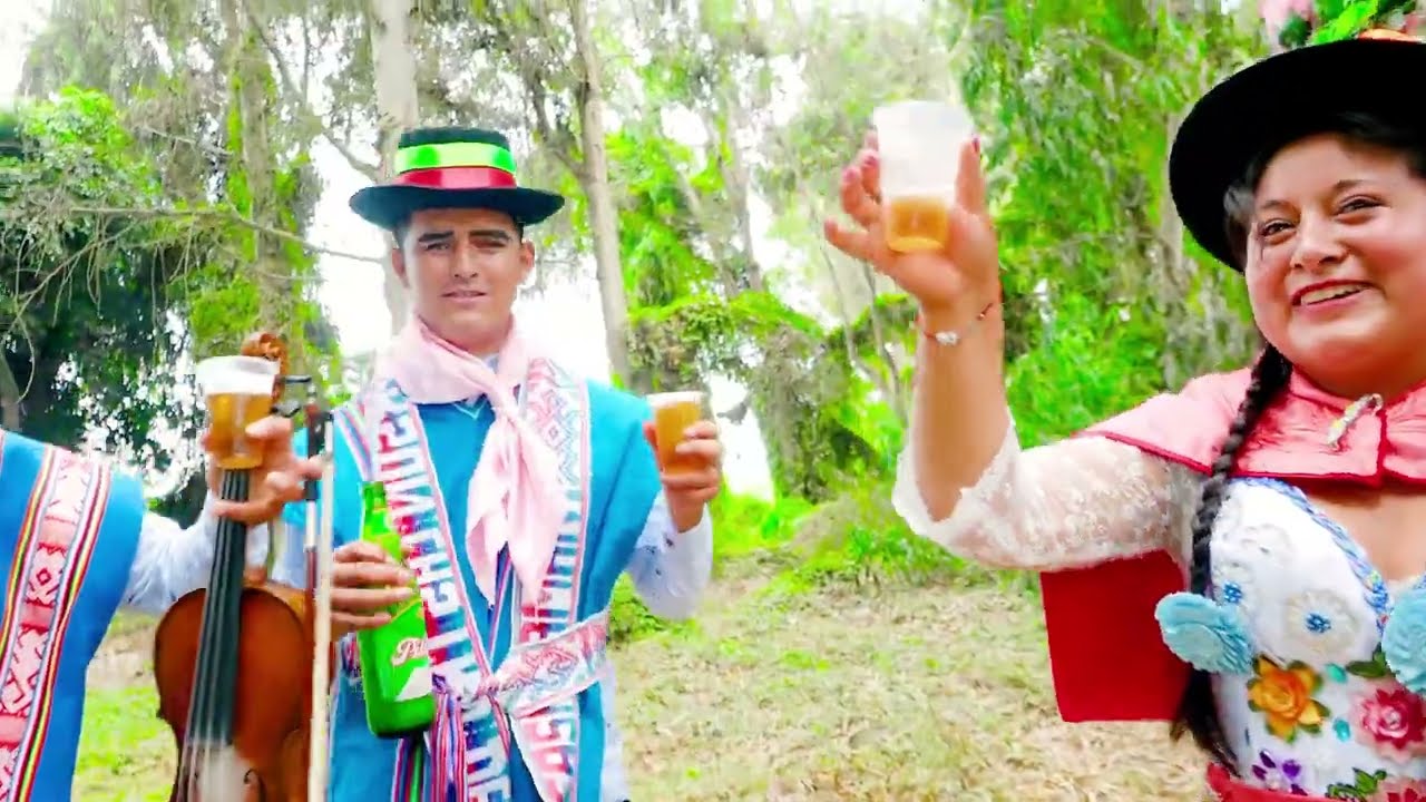 ♪♫💞MARYFLOR DE VILCASHUAMAN  Y ZORRITO DE CAYANTO💞♪♫TEMA: CERVEZA CRISTAL VIDEO TORIL (VOZ Y CANTO)