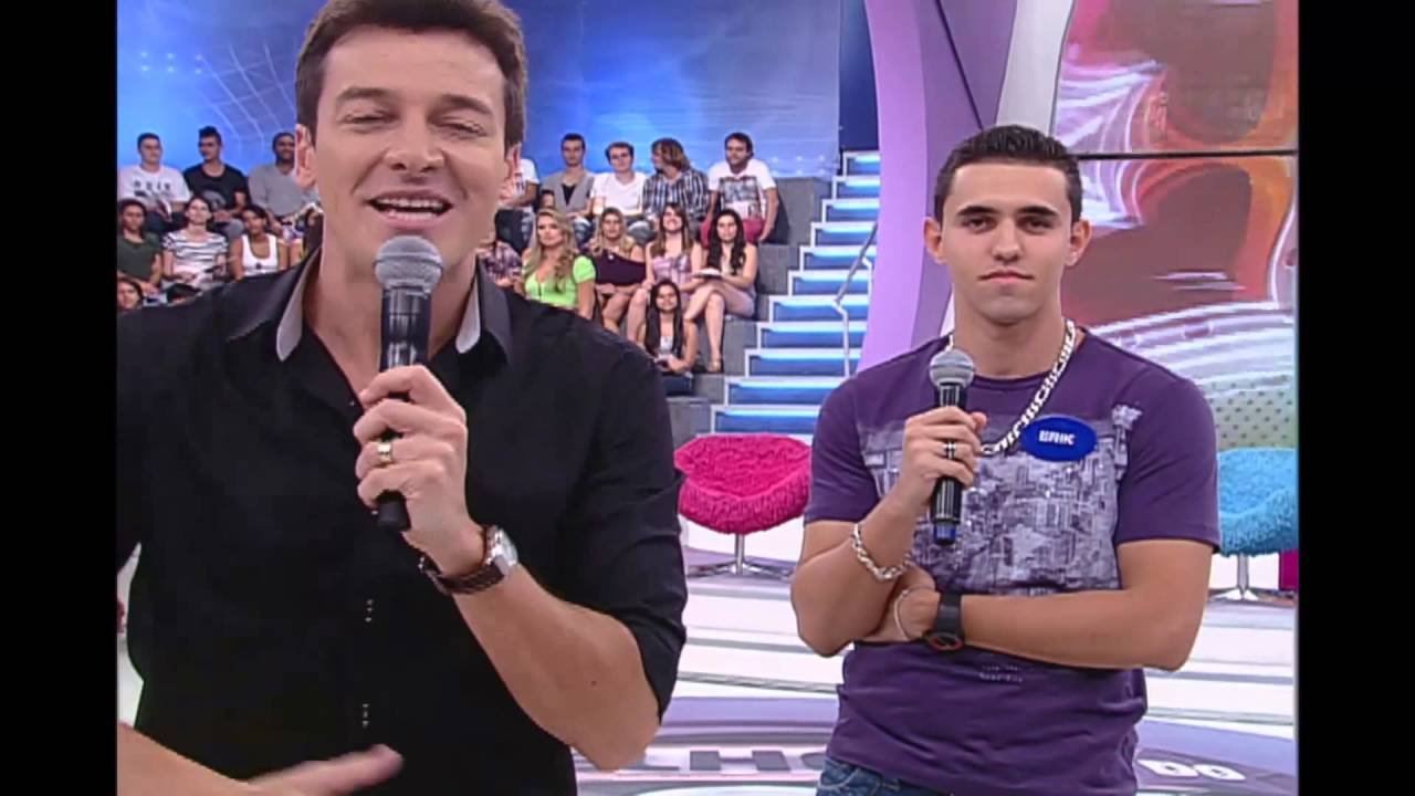 Michael Theló participa do 
