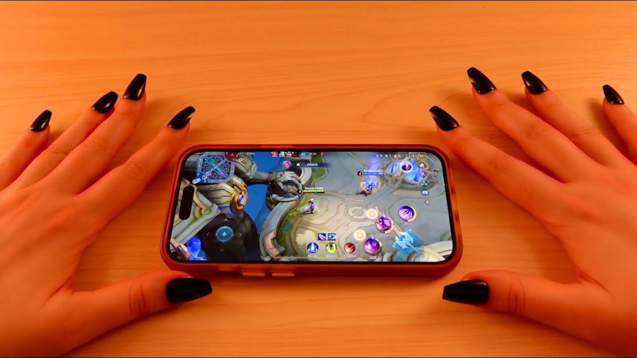 ASMR Playing Mobile Legends + gum chewing