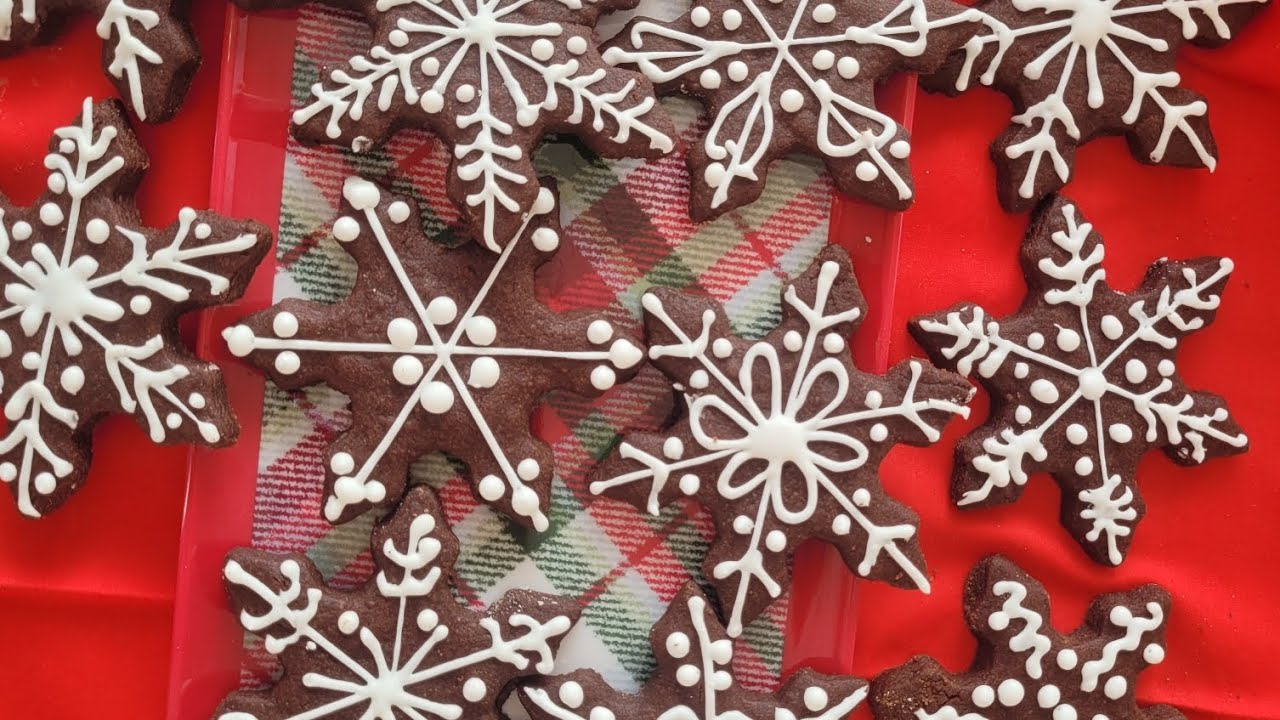 Chocolate Sugar Cookie Snowflakes for an Elegant Holiday Table
