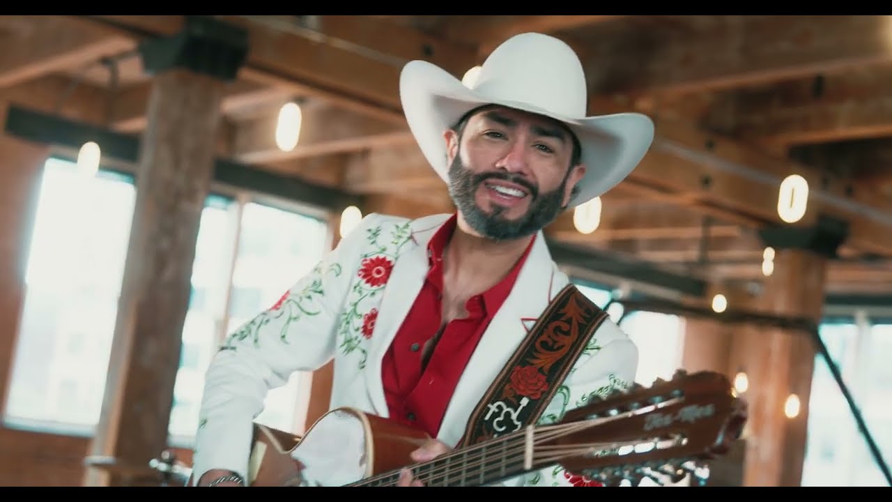 La Maquinaria Norteña, ContraGolpe de Froy Espitia - La Reina(Video Oficial)