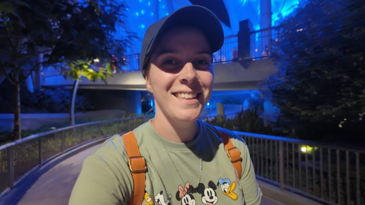 The BEST Spot to Watch Happily Ever After! | CROWDED Night at Magic Kingdom 