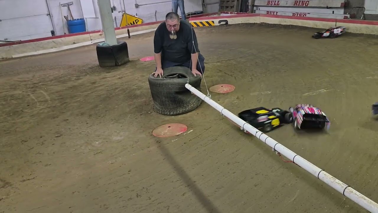 Traxxas slash modified main Started 4th finished 4th 1/10/26 bull ring rc center Greenville OH 