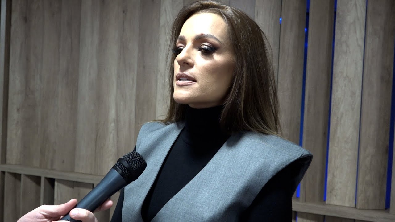 POVUKLA SE SA SCENE: Gde je i šta radi Jelena Kostov i kakve 