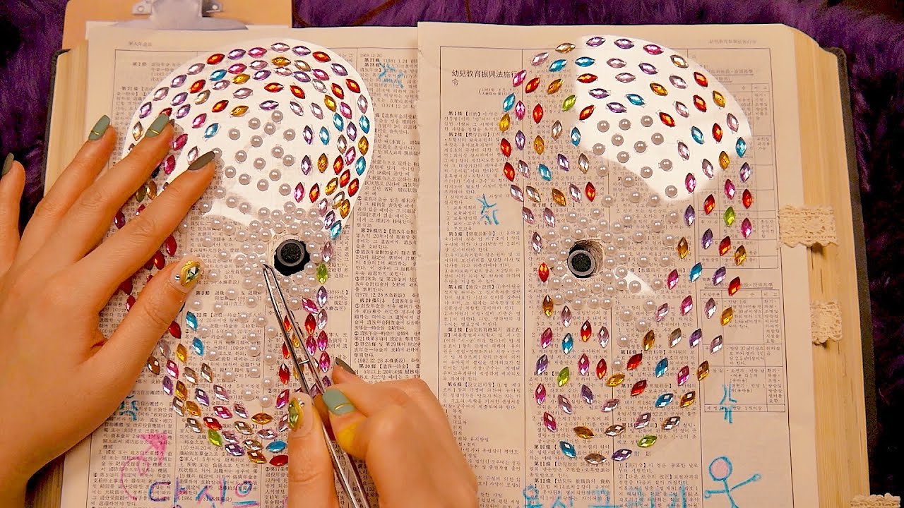 인이어 마이크 ASMR｜핀셋으로 큐빅 콕콕콕｜책 넘기는 소리, 수다｜책 속에 귀 관리샵 상황극