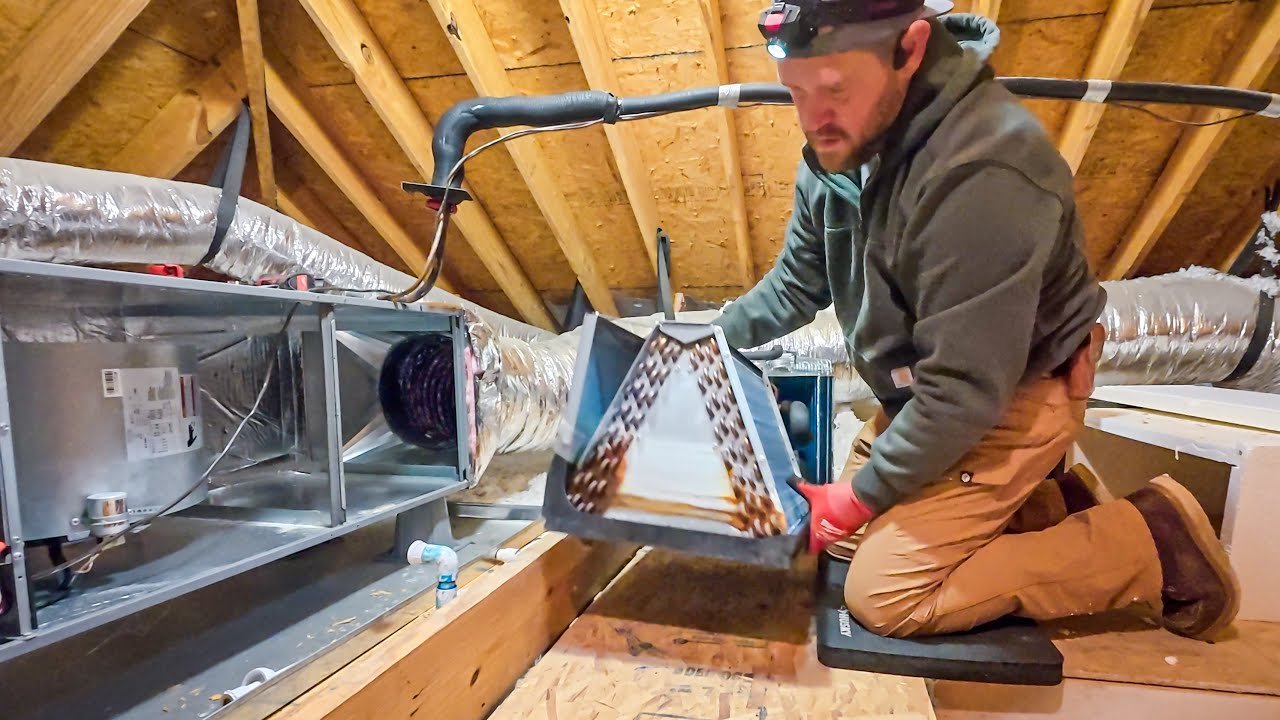 Ещё одна замена теплообменника на чердаке... HVAC Life