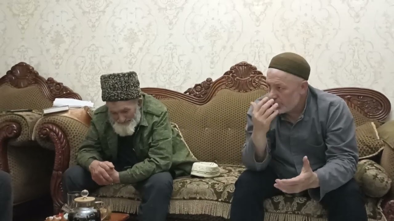 Т|елекьа г|алим  , х|афиз Г|умарасх|аб.Тарих г|елмоялда  . Шарг|алда рекъон ц|унизе кколел шарт|ал.