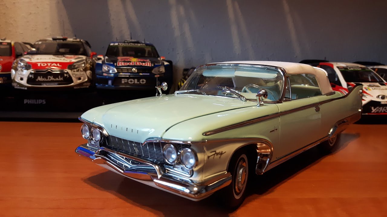 Plymouth Fury Convertible 1960 1:18 Sun Star