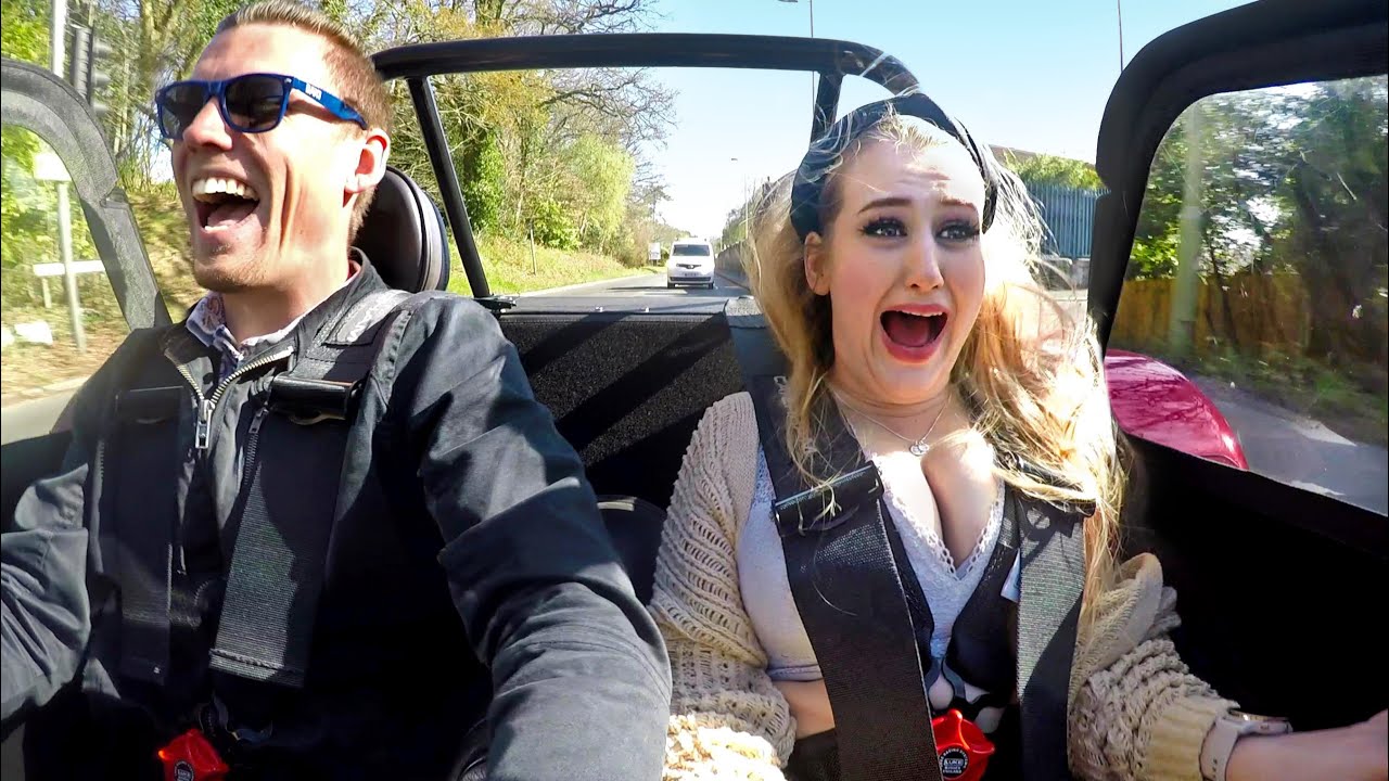 SCARING My Girlfriend in the Caterham 420R!