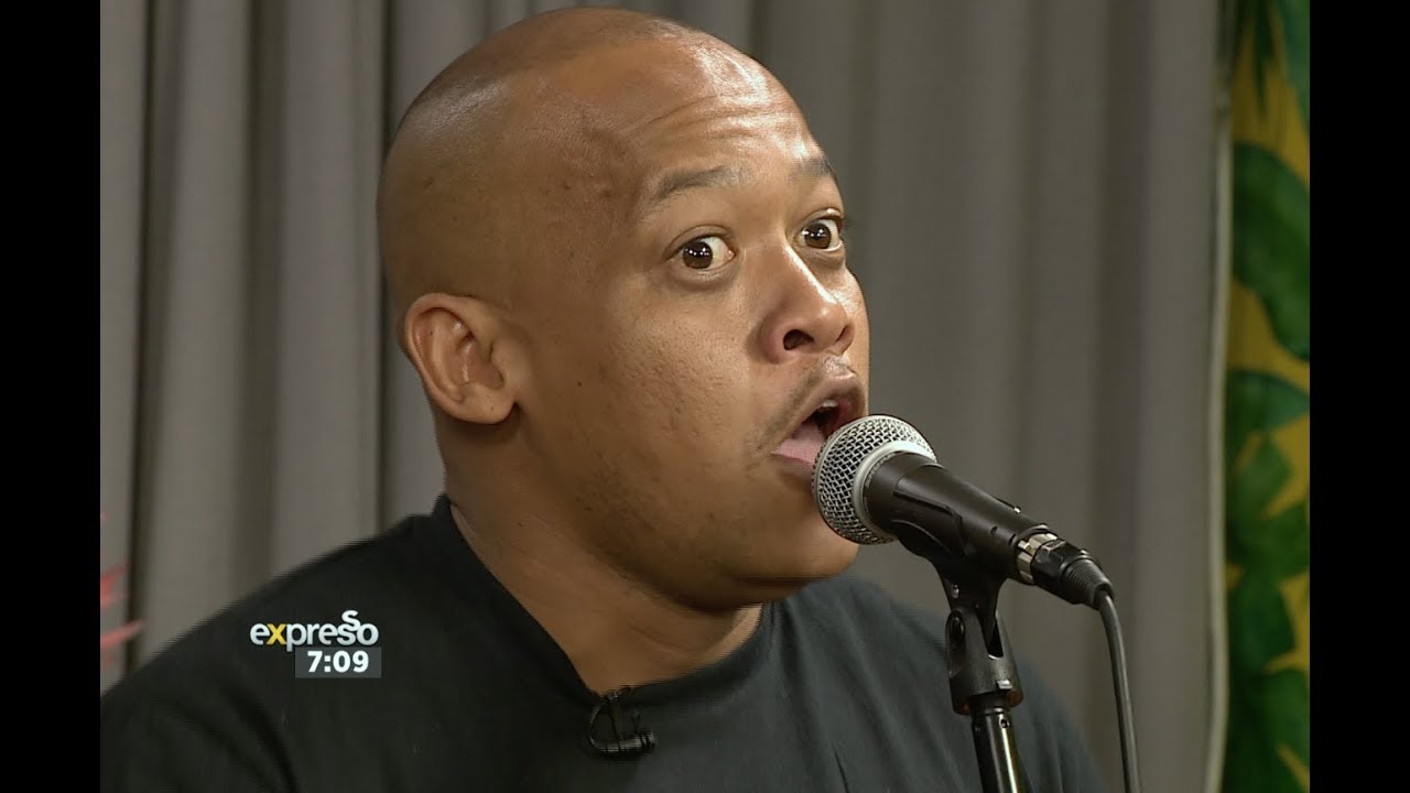 Early B Ft. Jack Parow Performs “Potte” (Pots)