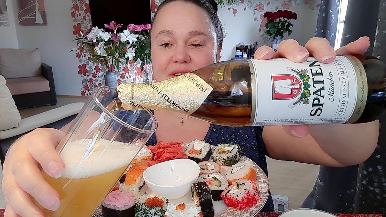 МУКБАНГ💥РОЛЛЫ🍱ПИВО🍺Отмечаем ПЕРВОМАЙ🎉