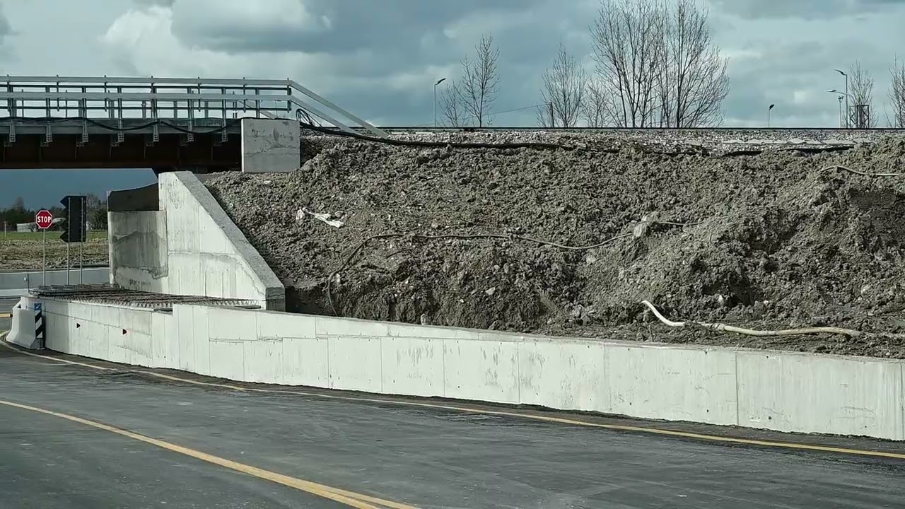 👷‍‍♂️ RIAPERTA VIA VELINIA, ORA PONTE TURANO 👷‍‍♂️