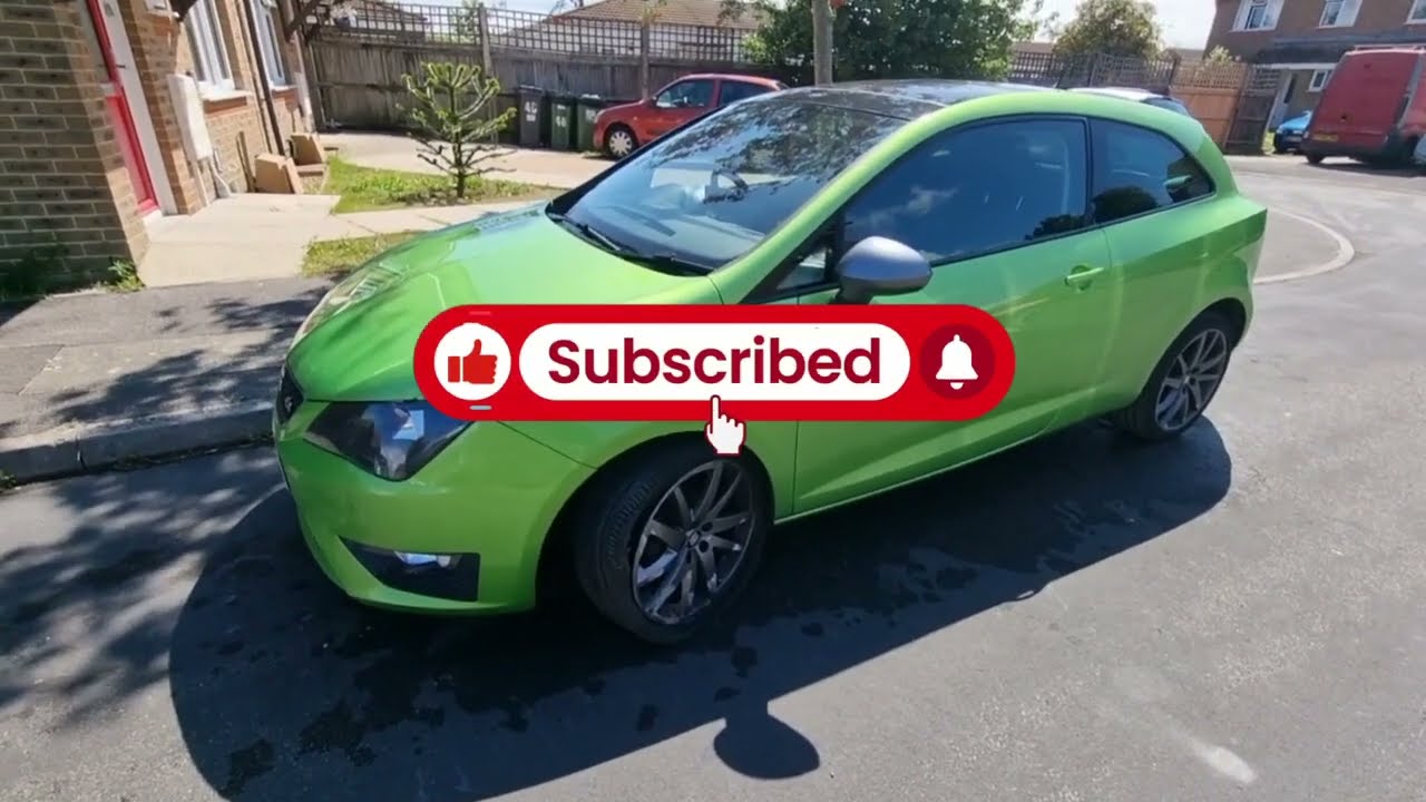 Поврежденное в результате аварии сиденье Ibiza FR на бордюре #mattarmstrong #car #copart #crash d...