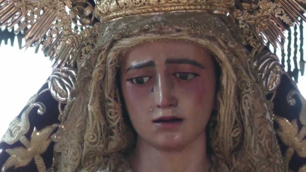 Virgen de la Amargura-BM Carmen de Salteras Procesión Entierro Magno Sevilla Salida Catedral 2023