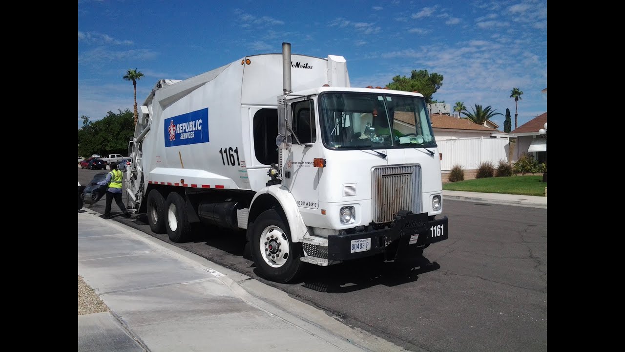 Republic Services - Volvo Xpeditor McNeilus RL truck 1161 (Keasha & OB) P-2