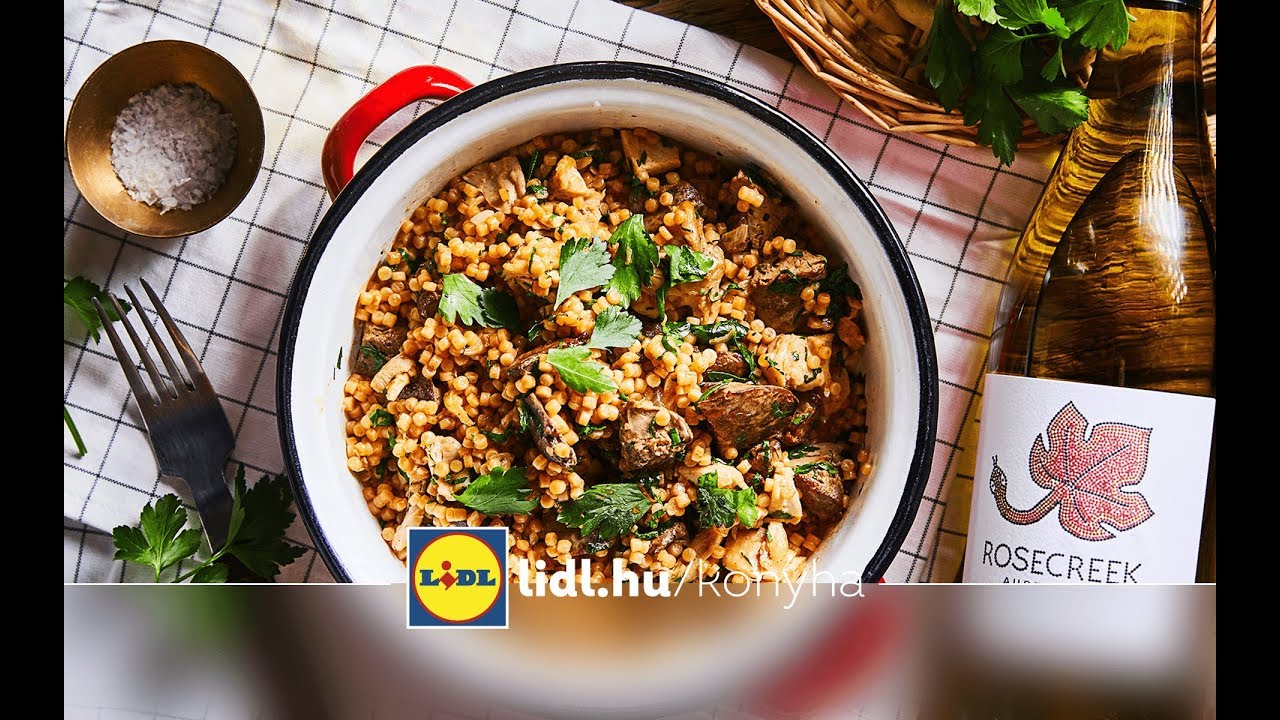 5 összetevős recept - Széll Tamás - Pirított csirkemájas és combos tarhonya | Lidl Konyha
