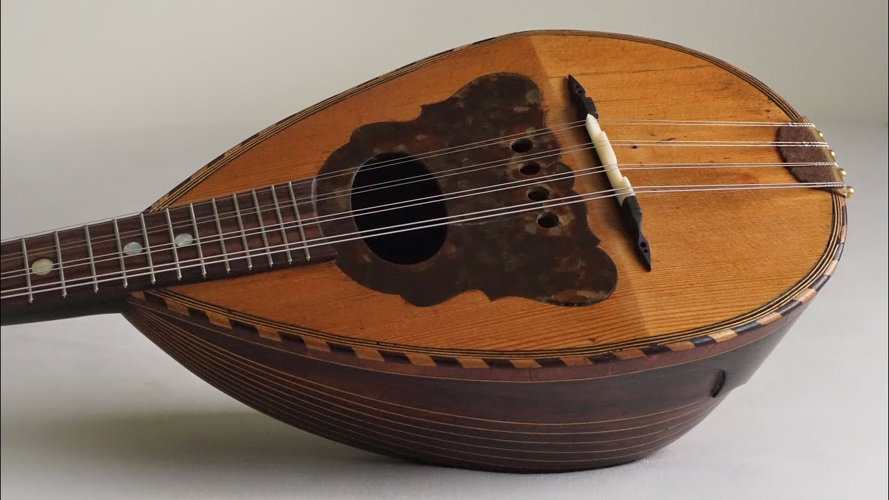 Giuseppe Puglisi Mandolin in Sound and Pictures