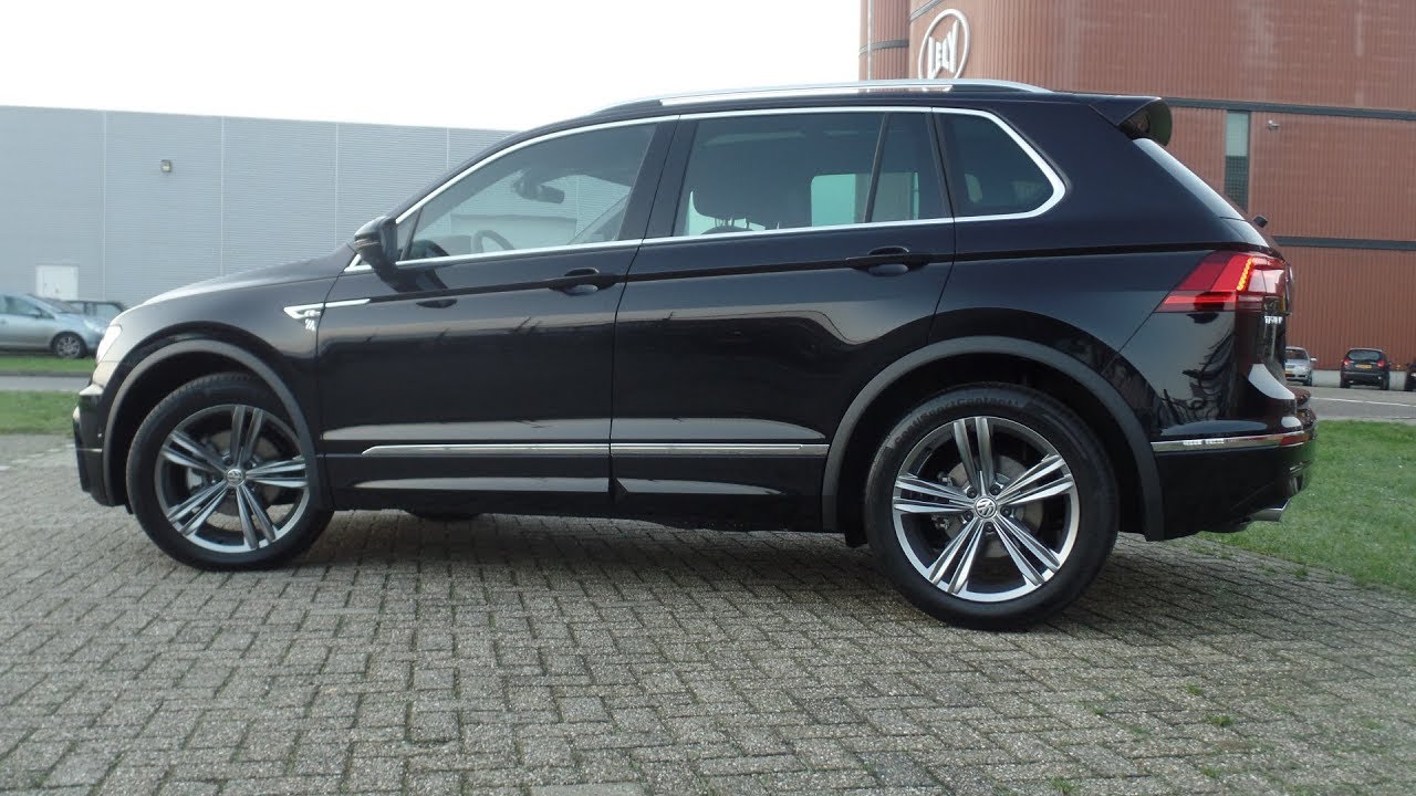 Volkswagen NEW Tiguan 2018 R-Line Deep Black Pearl 19 inch Sebring Walk around & inside
