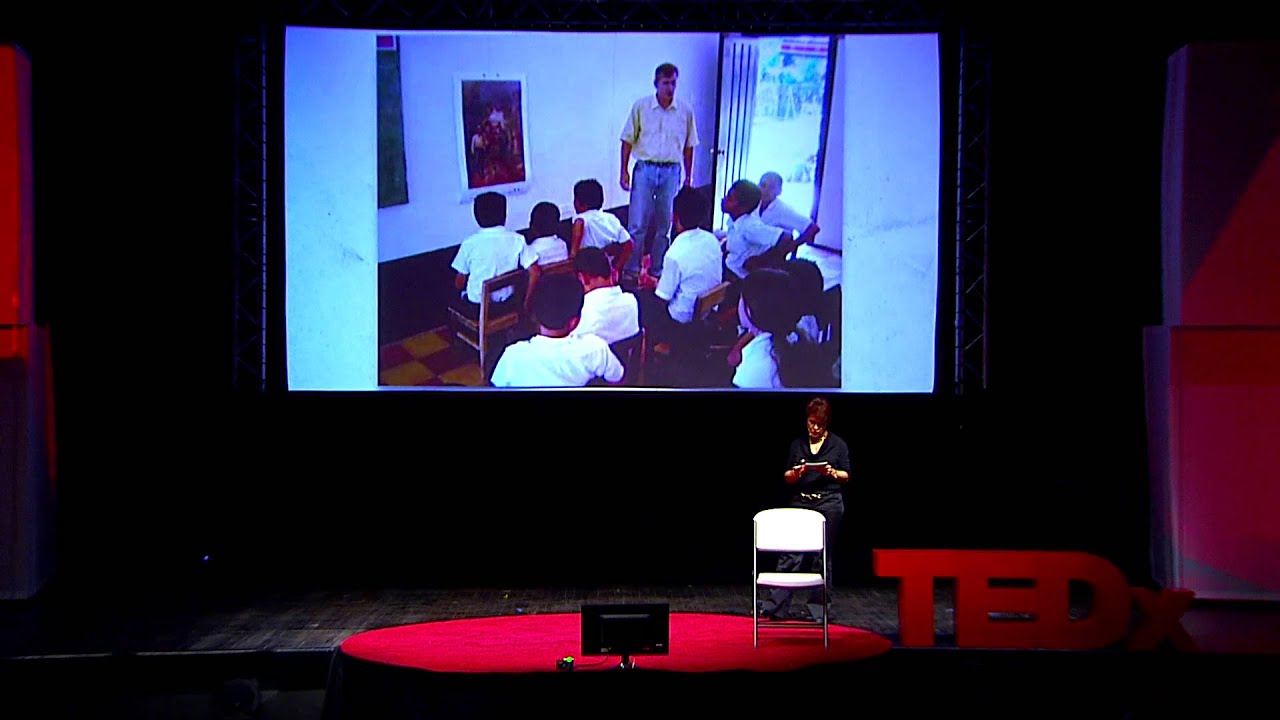 El arte, la curiosidad y el aprendizaje: Jody Steiger at TEDxPuraVida 2014