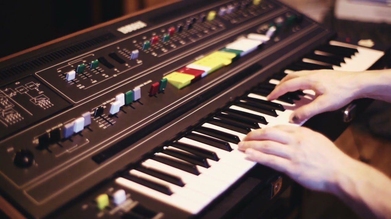 Yamaha CS-60 synth demo for eBay UK