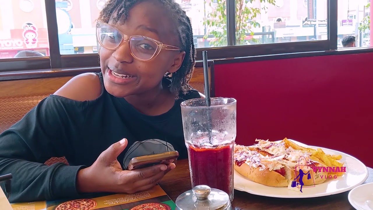 Mini Westlands Vlog: Shopping, Snacks & Coffee at Java