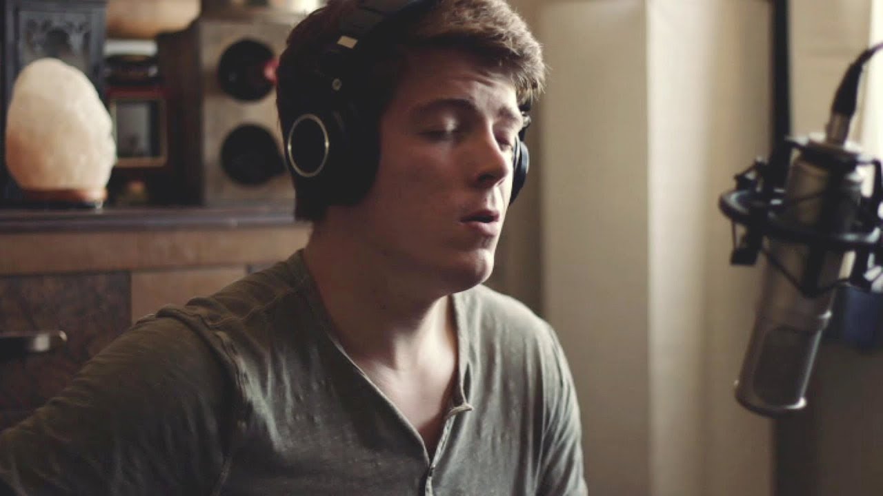 Fly Me To The Moon - Frank Sinatra (Acoustic Cover by Chase Eagleson)