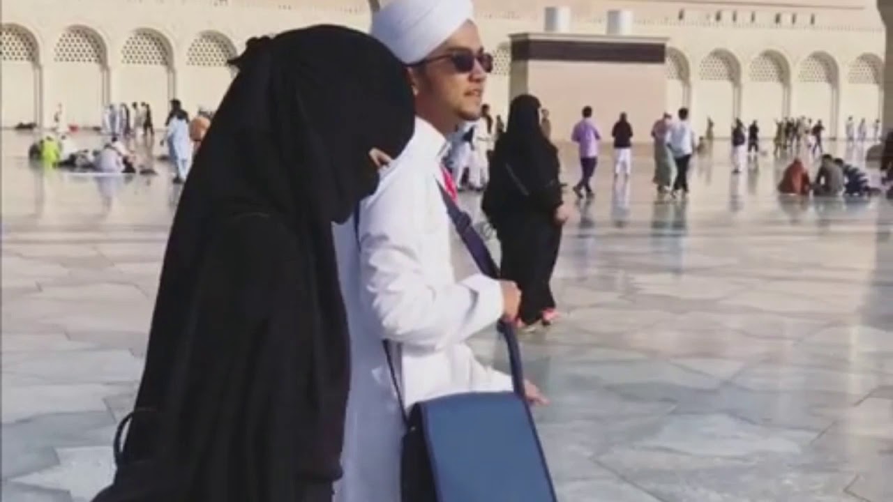Wanita Syurga Bidadari Dunia