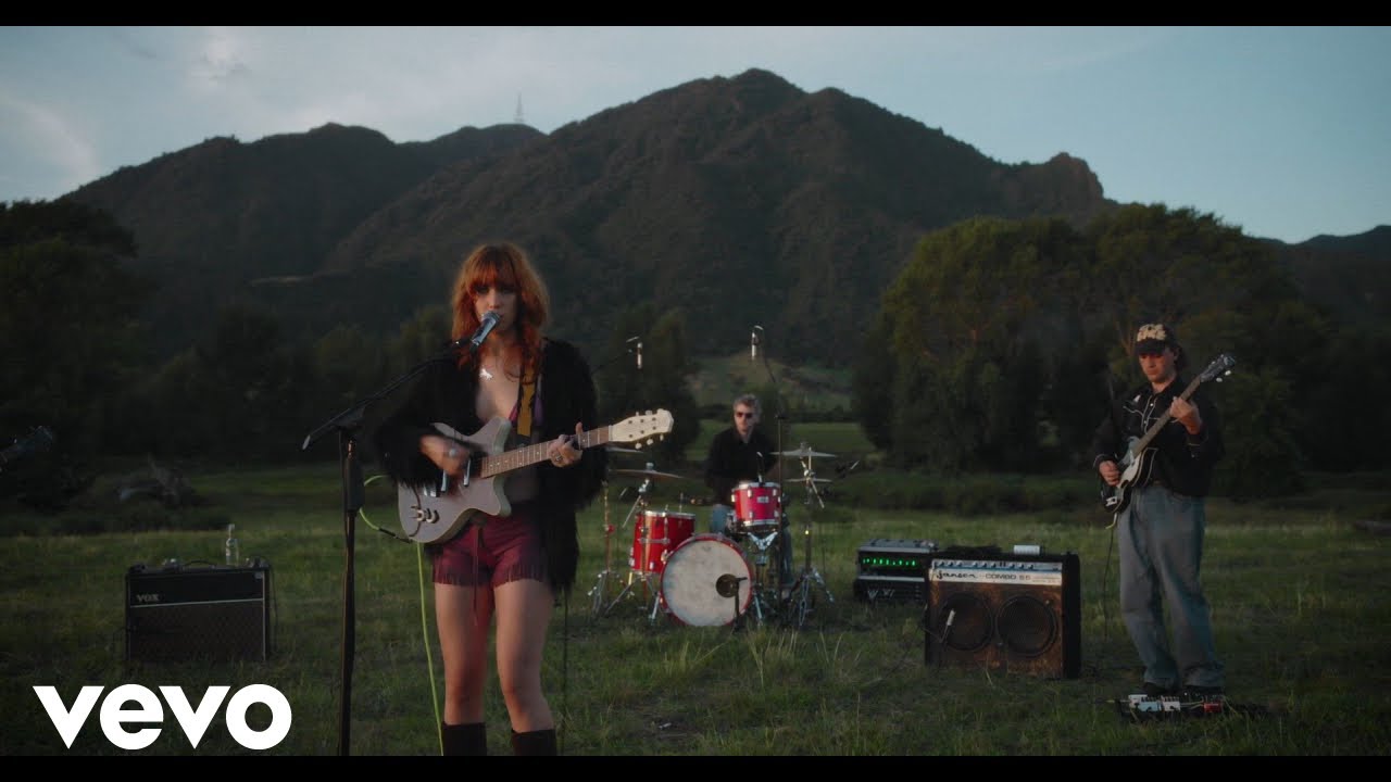 Molly Payton - Get Back To You (Live Session)