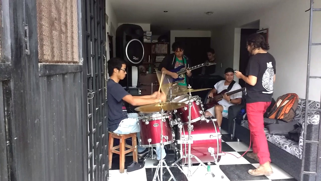 Sin miedo al dolor Kraken - Cover Ensayo