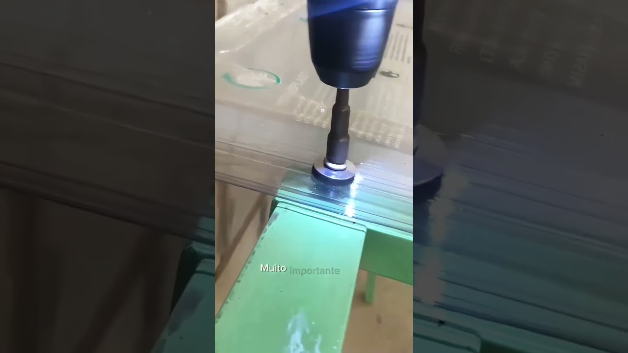 Instalação: Perfil H de Policarbonato