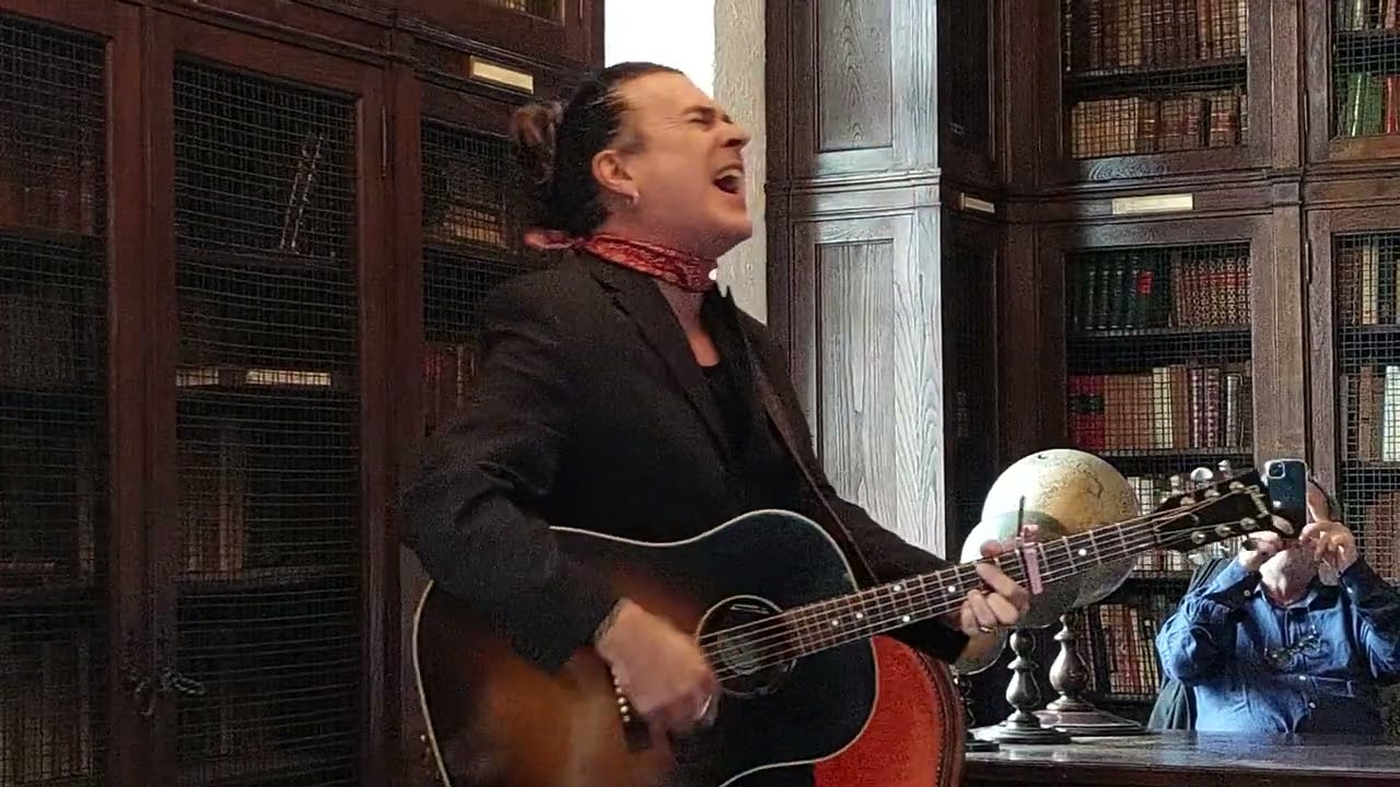 Michael McDermott  - Goddamnit Lovely Live in Como