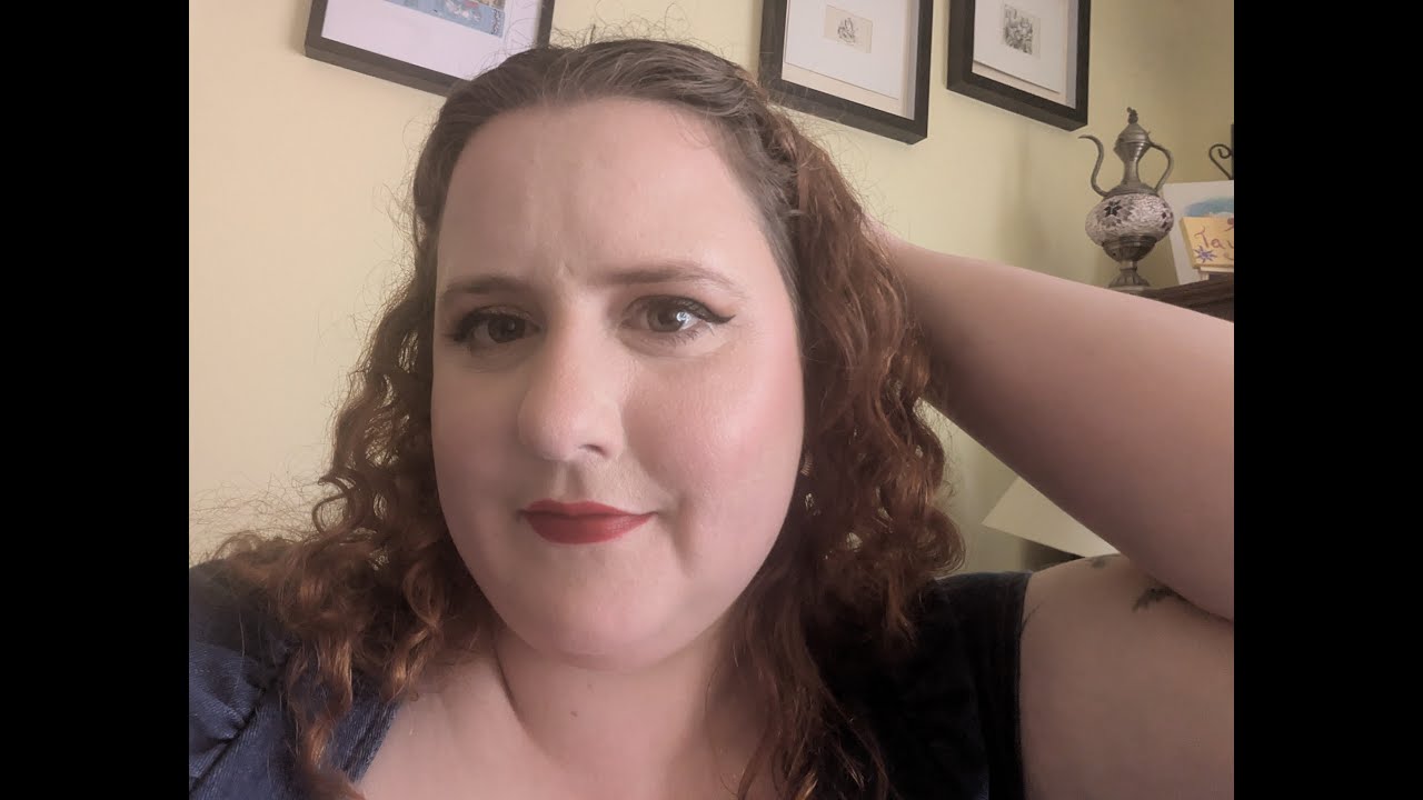 The Life Of A Showgirl Makeup Look