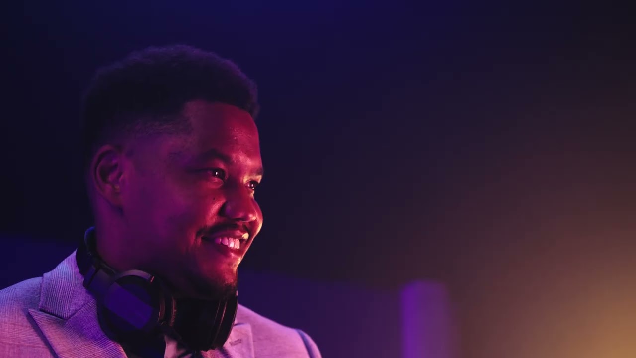 SWISS DJ Manoss - Entertainer & Hochzeits-DJ für Party & Event in Zürich