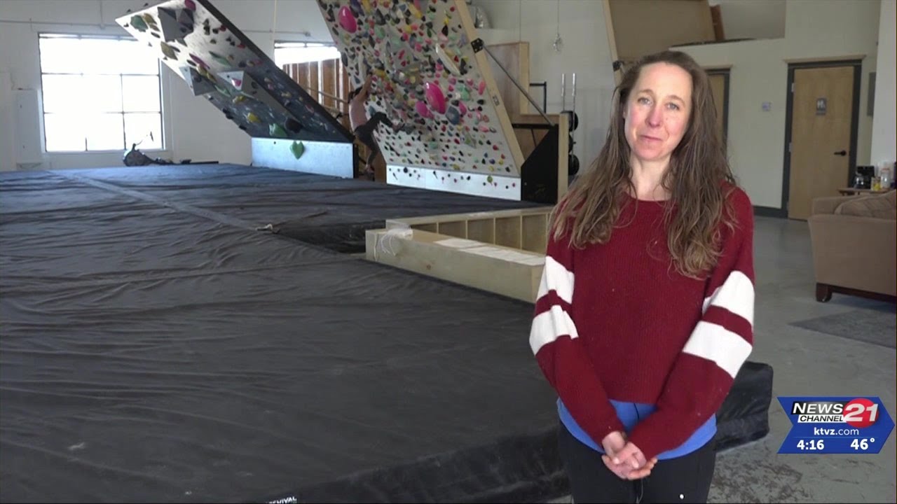 New 24-hour rock climbing gym opens in Bend with adjustable walls and custom routes