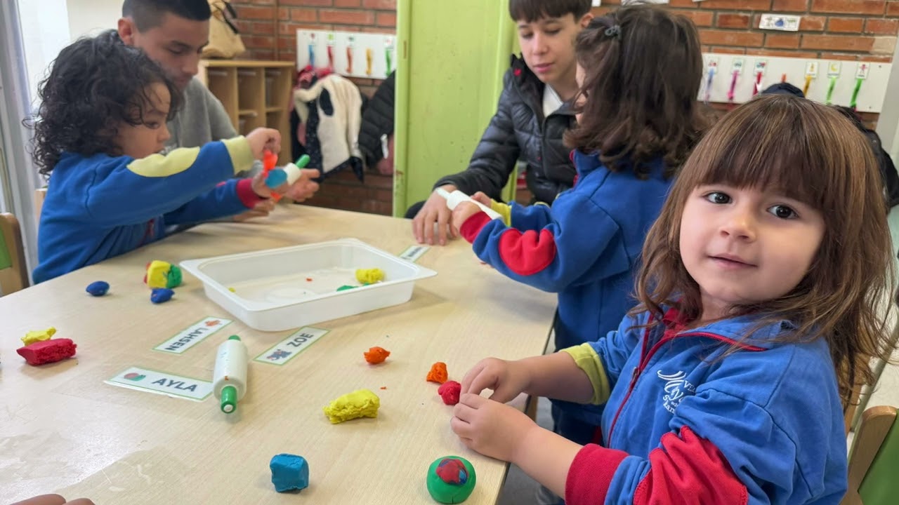 Hem viscut uns dies molt bonics entre alumnes d’I3 i de 3rEso compartint moments  especials junts.
