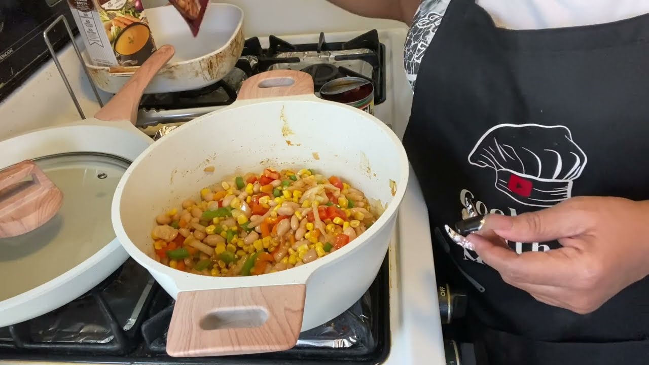 Easy Homemade white Chicken Chili Recipes!