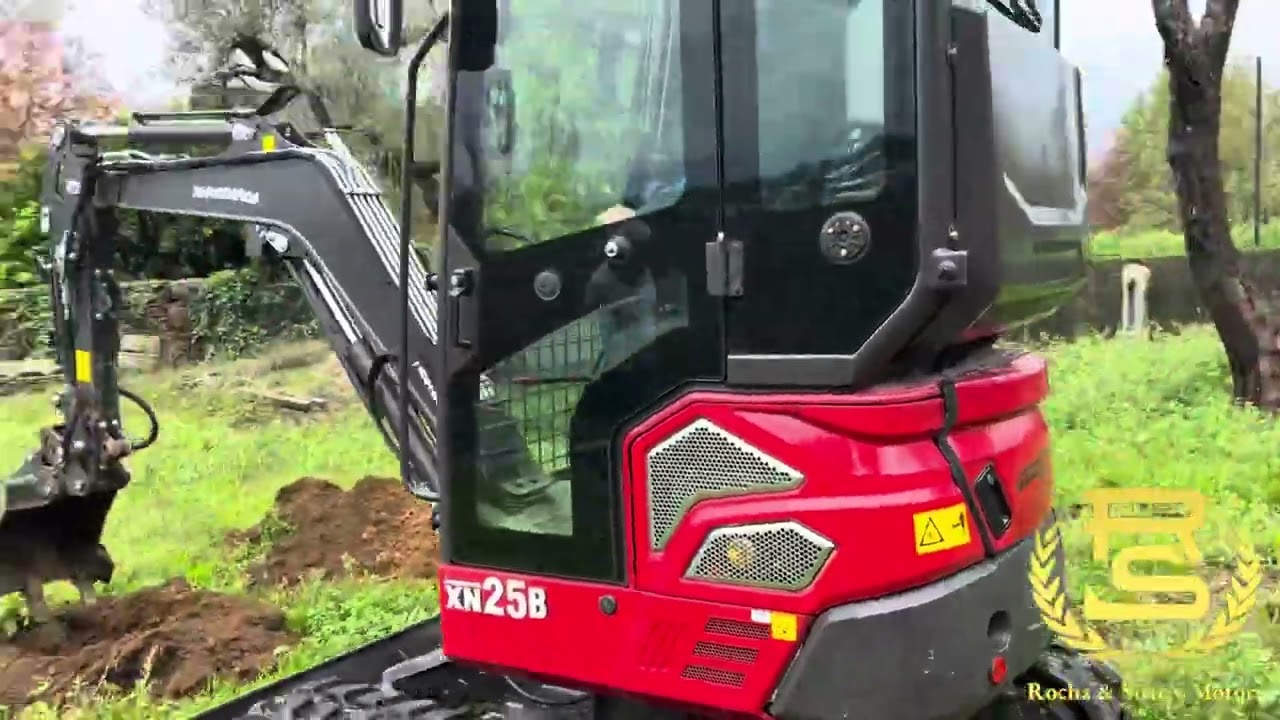 RHINOCEROS XN25B Cabinada em ação 💪