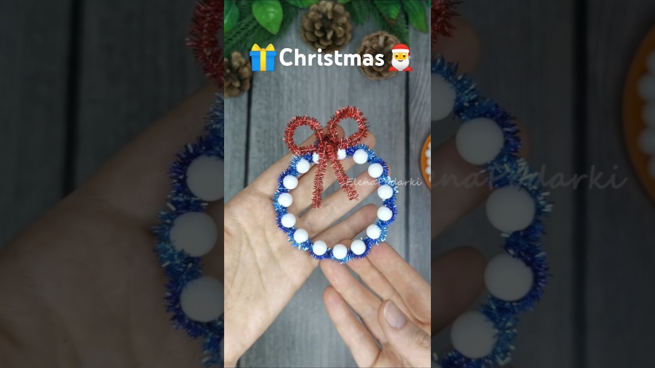 Christmas decor made of chenille wire 🎅🎁🎄❤️ Рождественский венок из синельной проволоки