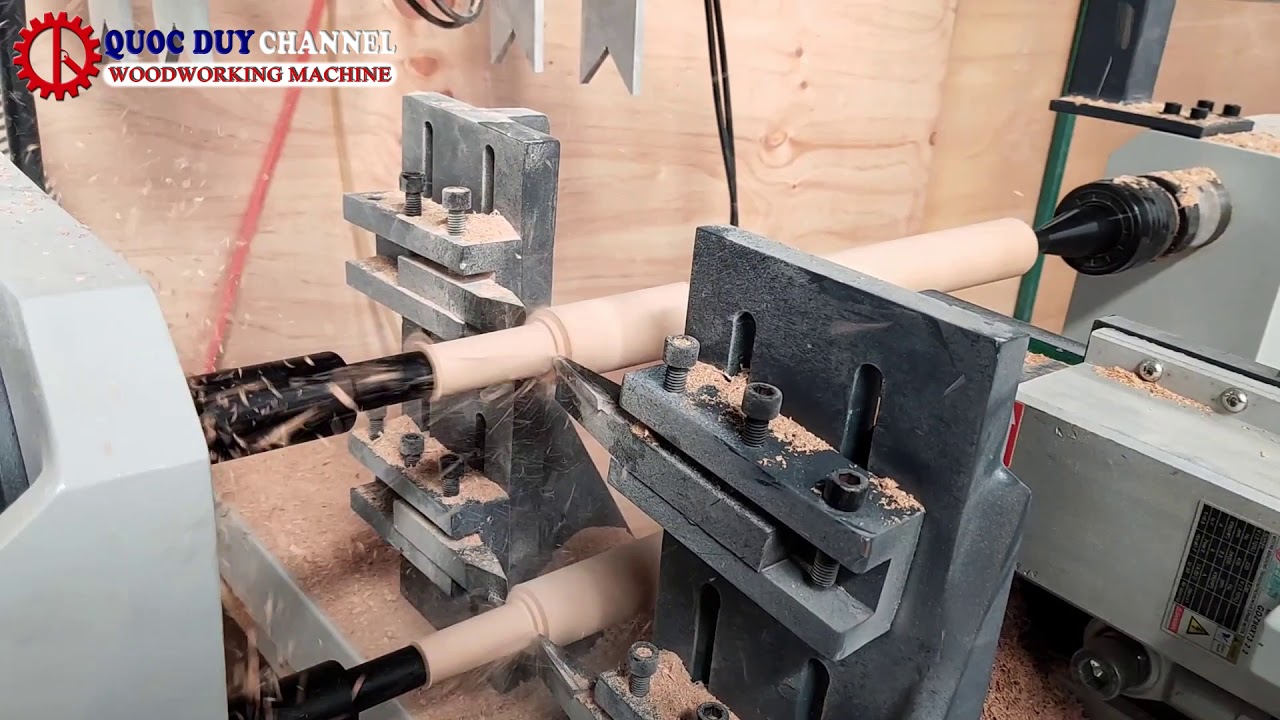 M&aacute;y tiện cnc 2 trục I M&aacute;y tiện gỗ cnc CW-1520-2