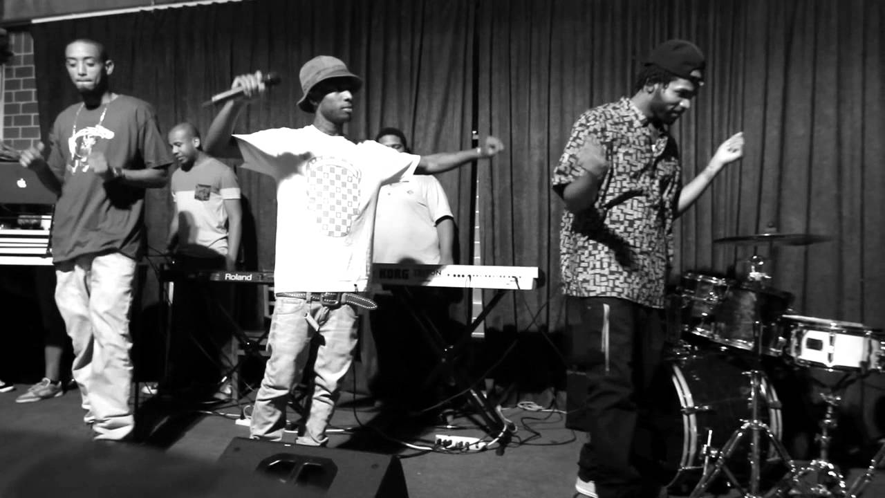 Lil Champ FWAY performs 'Spaced Out' live